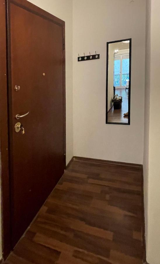 Διαμερίσμα Με 1 Κρεβατοκάμαρα Και Ένα Σαλόνι Apartamento Atenas Exterior foto
